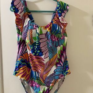 Multi color, off the shoulder or on, perfect condition.